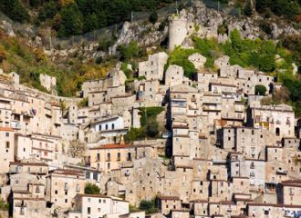 Biludlejning Isernia