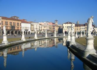 Biludlejning Prato